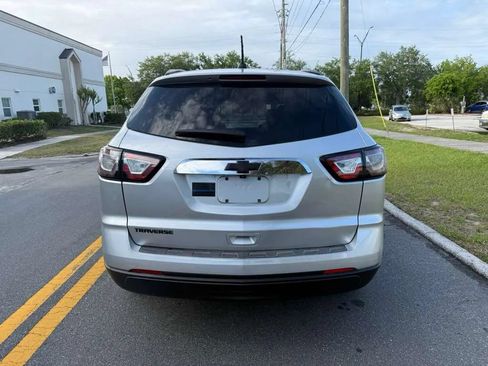 Used 2017 Chevrolet Traverse LS FWD image 7