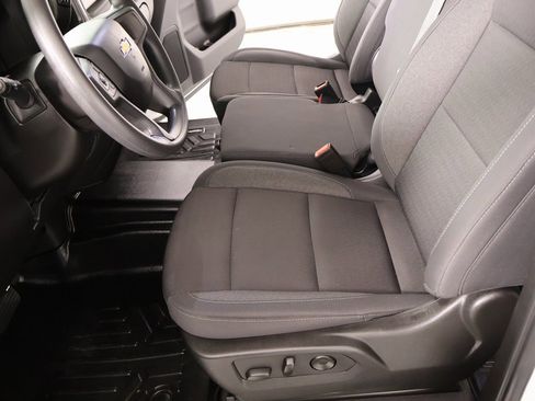 Used 2024 Chevrolet Silverado 2500 Custom w/ Custom Value Package image 10