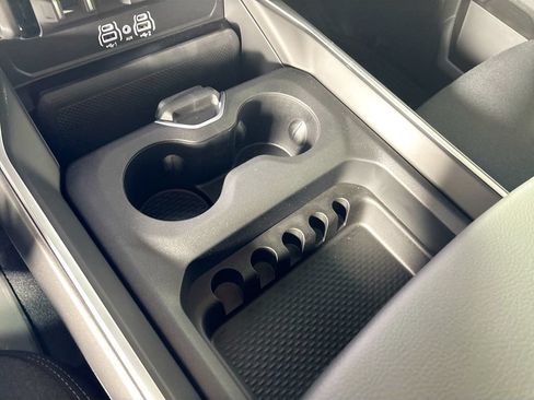 New 2026 RAM 2500 Big Horn AWD/4WD image 15
