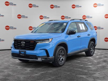Certified 2025 Honda Pilot TrailSport