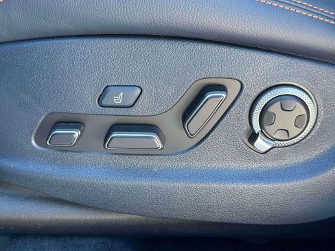 New 2026 Genesis GV70 2.5T Sport Prestige AWD/4WD image 16