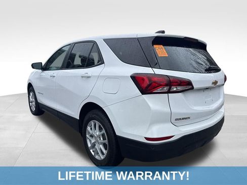 Used 2024 Chevrolet Equinox LS image 4