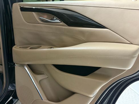 Used 2018 Cadillac Escalade Platinum image 51