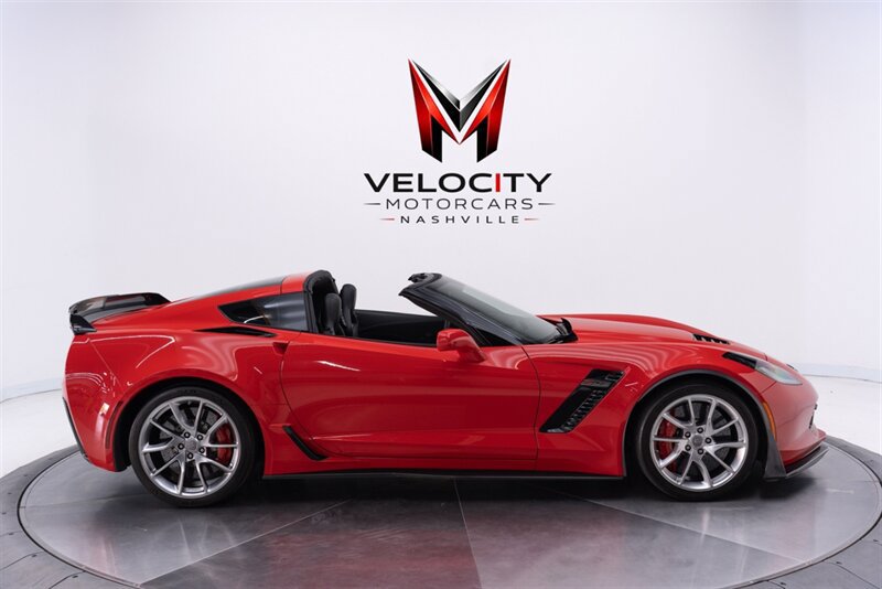 Used 2018 Chevrolet Corvette Z06 RWD image 13