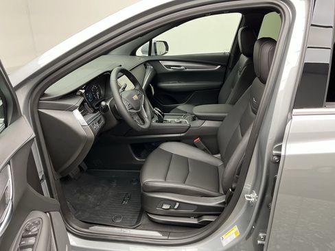 Used 2026 Cadillac XT5 Luxury w/ LPO, Floor Liner Package AWD/4WD image 3