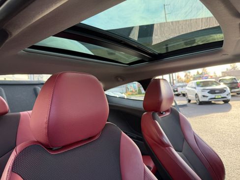 Used 2012 Hyundai Veloster Base w/ Style Pkg image 14