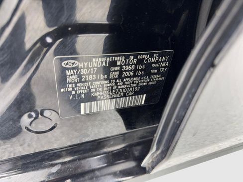 Used 2018 Hyundai Elantra GT image 50