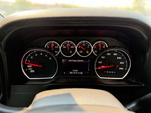 Used 2019 Chevrolet Silverado 1500 RST w/ All-Star Edition AWD/4WD image 7
