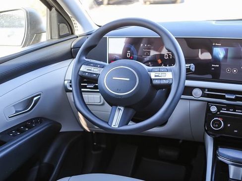 New 2026 Hyundai Tucson SEL Plus FWD image 17