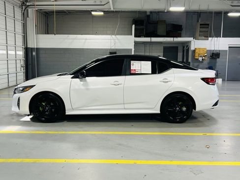 Used 2024 Nissan Sentra SR w/ Trunk Package image 14