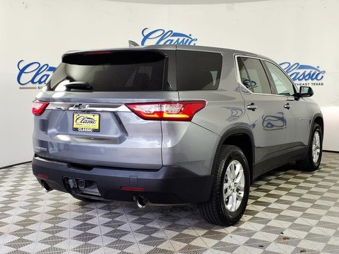Used 2018 Chevrolet Traverse LS FWD image 6