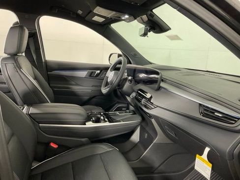New 2026 Buick Enclave Sport Touring w/ Power Package AWD/4WD image 32