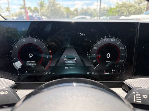 Used 2025 Nissan Kicks SR FWD image 7