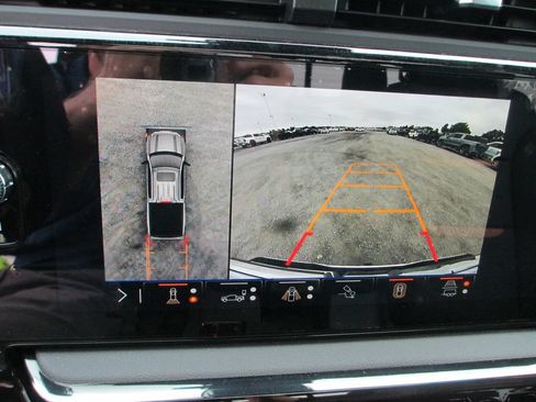 New 2026 GMC Sierra 1500 AT4 w/ AT4 Premium Package AWD/4WD image 24