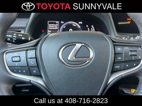 Used 2025 Lexus UX 300h FWD w/ Accessory Package (Z1) image 27