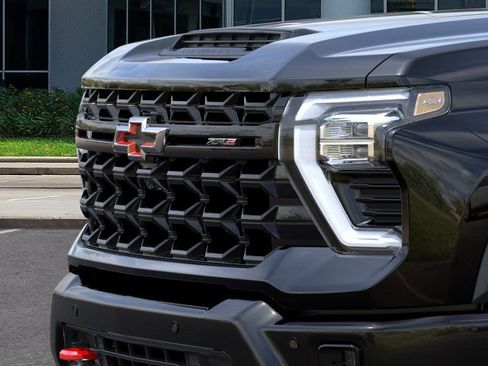 New 2026 Chevrolet Silverado 2500 ZR2 AWD/4WD image 13