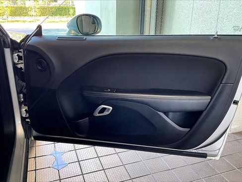 Used 2022 Dodge Challenger GT image 19