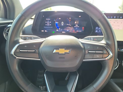 Used 2025 Chevrolet Blazer EV LT AWD/4WD image 18