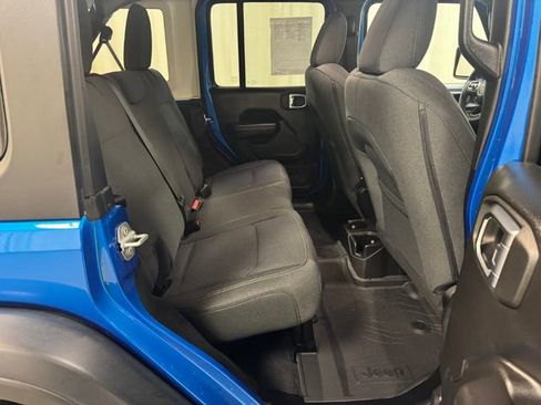 Used 2024 Jeep Wrangler Willys image 35