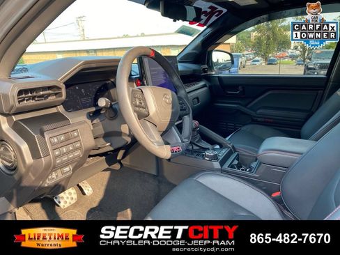 Used 2025 Toyota Tacoma TRD Pro AWD/4WD image 13