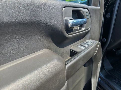 Used 2025 Chevrolet Silverado 2500 Custom w/ Custom Value Package AWD/4WD image 11