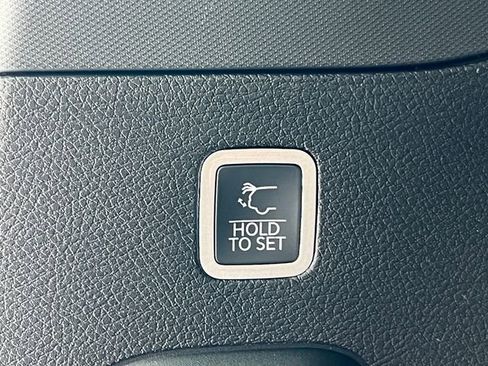 New 2026 Jeep Grand Wagoneer 4WD image 38