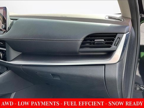 Used 2023 Nissan Rogue SV image 24