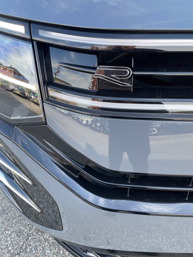 New 2027 Volkswagen Atlas SEL R-Line AWD/4WD image 2