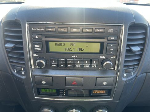 Used 2008 Kia Sorento LX w/ Sport Pkg image 22