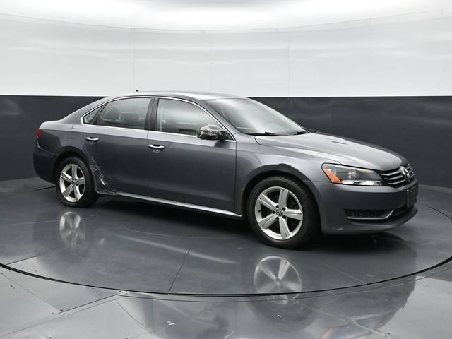 Used 2012 Volkswagen Passat 2.5 SE FWD image 3