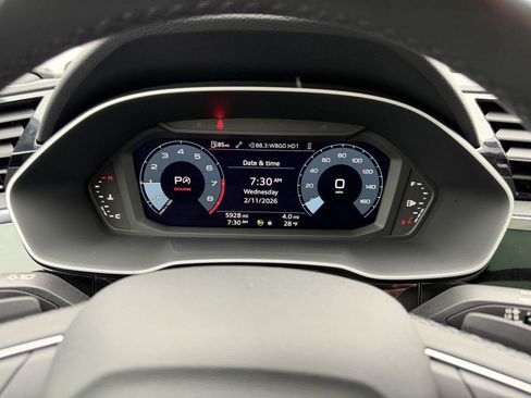 Used 2024 Audi Q3 2.0T Premium image 20