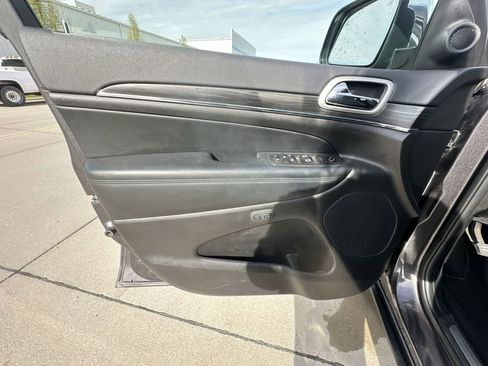 Used 2021 Jeep Grand Cherokee Limited AWD/4WD image 23