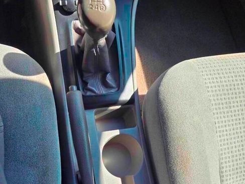 Used 2007 Toyota Corolla CE image 2