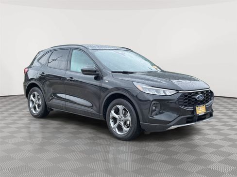 Certified 2025 Ford Escape ST-Line Select AWD/4WD image 5