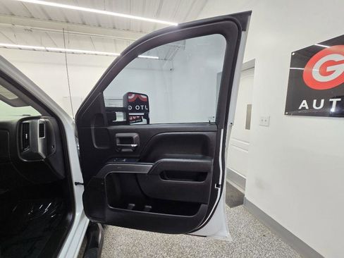 Used 2018 Chevrolet Silverado 2500 LT image 27