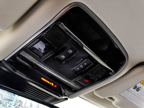 Used 2023 Land Rover Range Rover First Edition AWD/4WD image 44