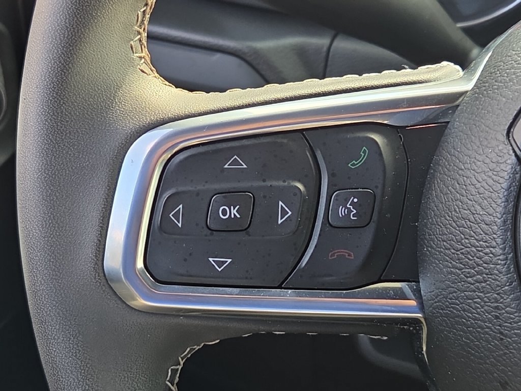 Used 2023 Jeep Wrangler Unlimited Sahara AWD/4WD image 24