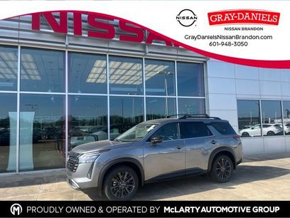 New 2026 Nissan Pathfinder SL w/ SL Premium Package