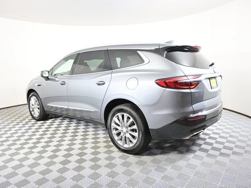 Used 2019 Buick Enclave Premium w/ Experience Buick Package AWD/4WD image 4