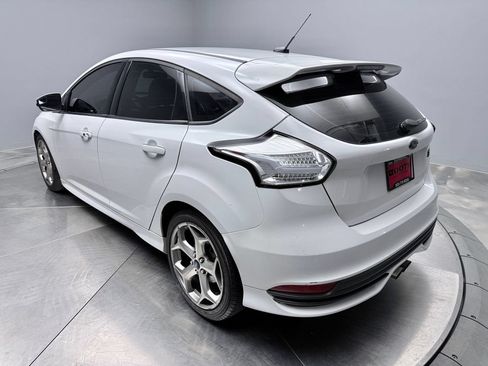 Used 2016 Ford Focus ST FWD image 7