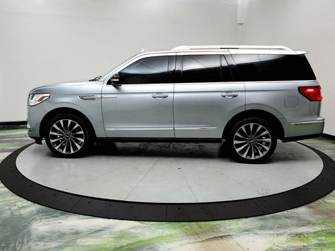 Used 2020 Lincoln Navigator Reserve image 8