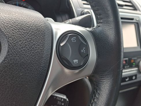 Used 2014 Toyota Camry SE FWD image 22