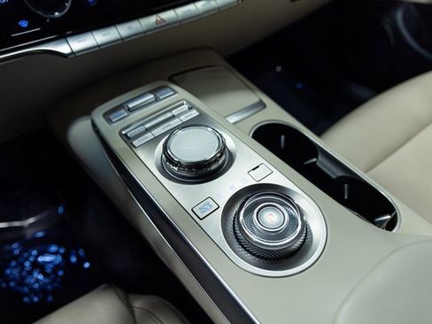 Used 2023 Genesis GV70 2.5T Select w/ Select Package image 20