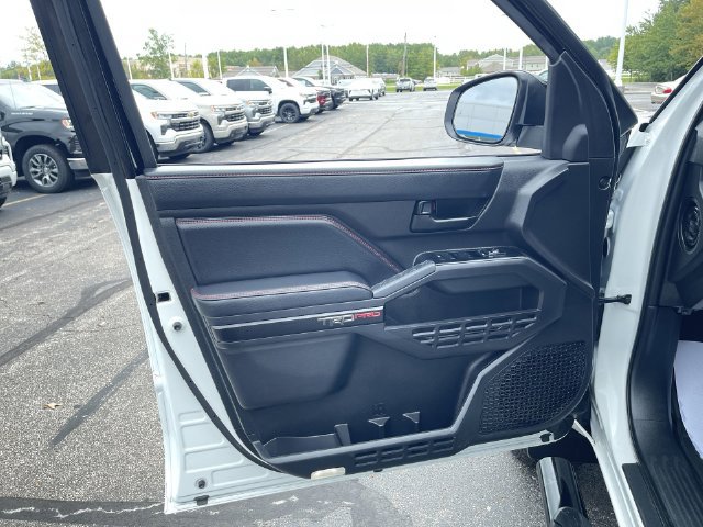 Used 2026 Toyota Tacoma TRD Pro w/ Tow Tech Package AWD/4WD image 23