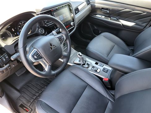 Used 2020 Mitsubishi Outlander GT AWD/4WD image 10