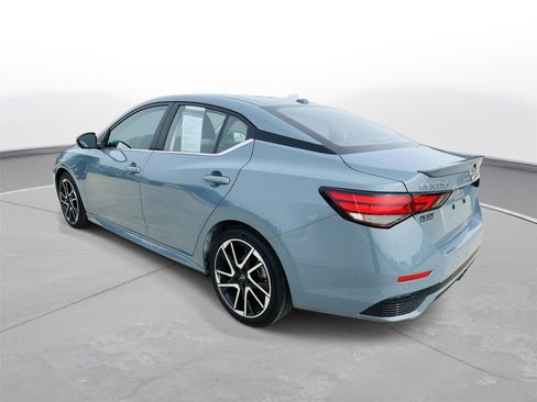 Used 2024 Nissan Sentra SR w/ SR Premium Package image 35