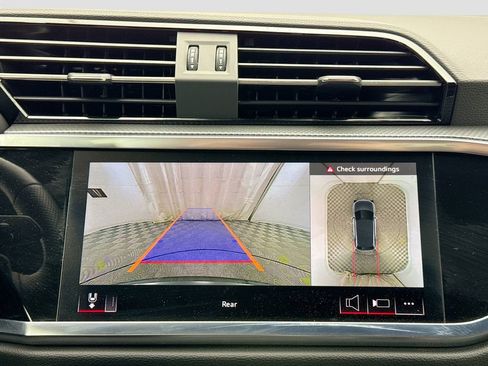 Used 2025 Audi Q3 2.0T Premium Plus w/ Premium Plus Package image 14