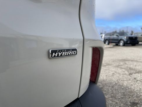 Used 2024 Ford Escape SE image 27