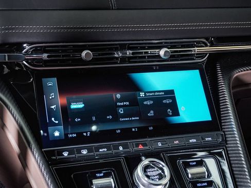 Used 2024 Aston Martin DB12 Coupe RWD image 28
