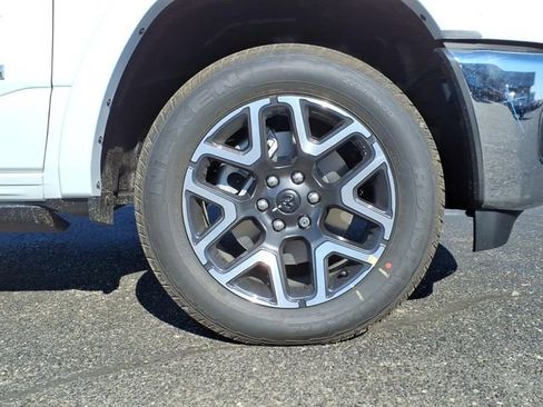 New 2026 RAM 1500 Laramie AWD/4WD image 9